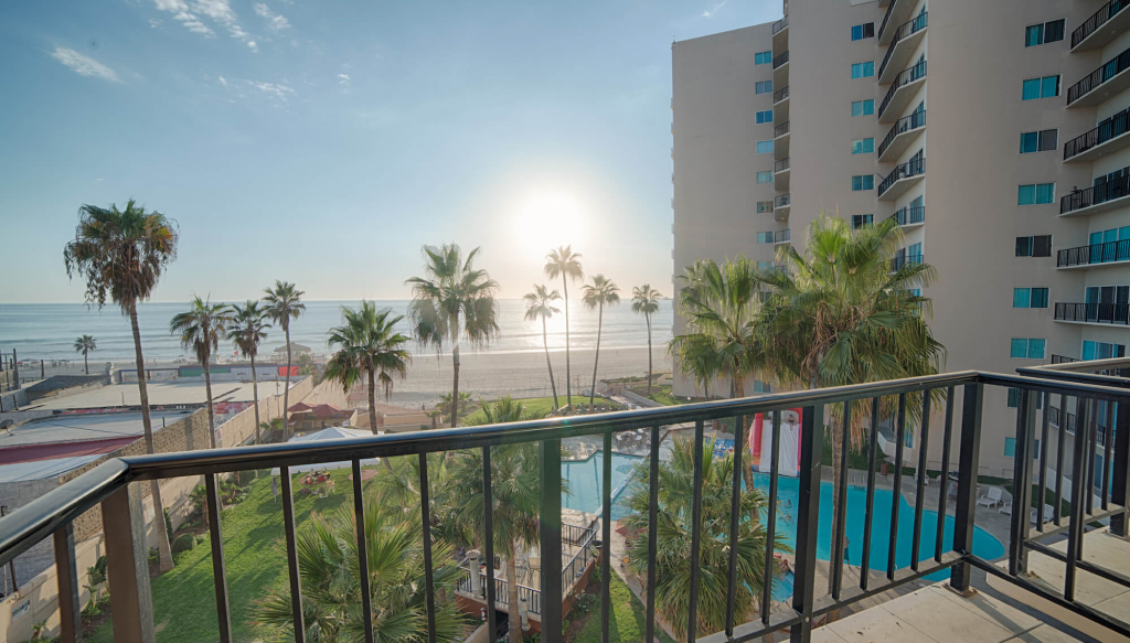 Rosarito-Inn-01 3