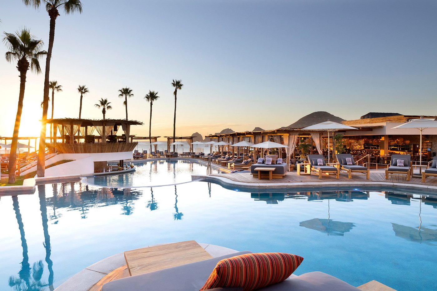 Cabo-Spring-Break-Hotel-The-ME_LVIN Cabo Spring Break Hotel The ME LVIN